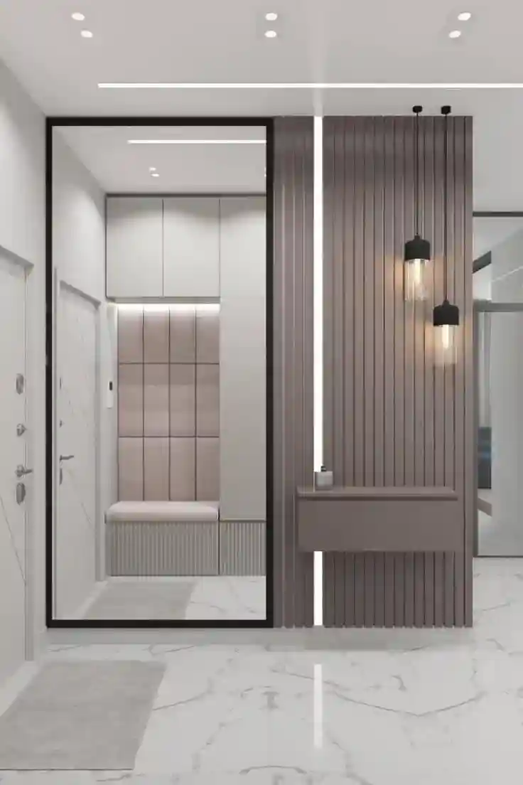 مرآية جدارية كبيرة بالرياض