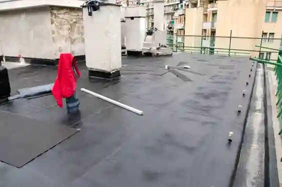 عزل أسطح للفلل بالرياض للحماية من الحرارة والتسربات